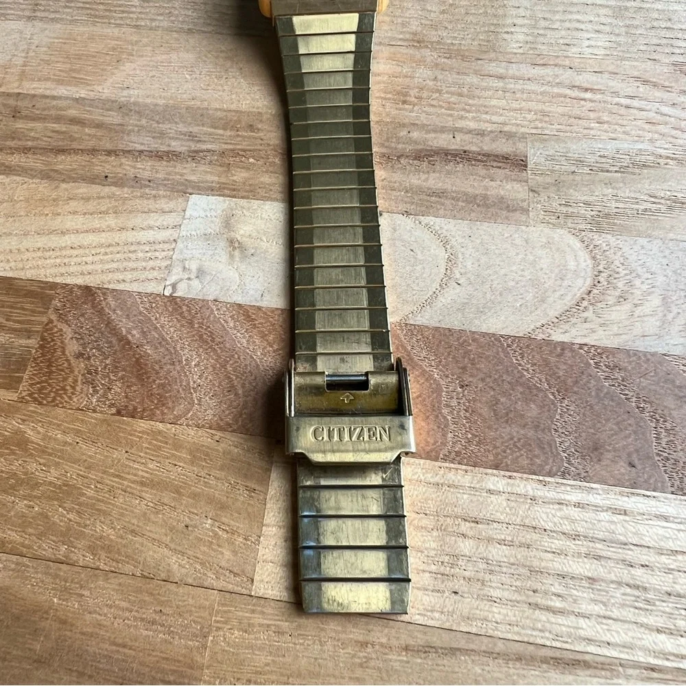 Citizen brand quartz